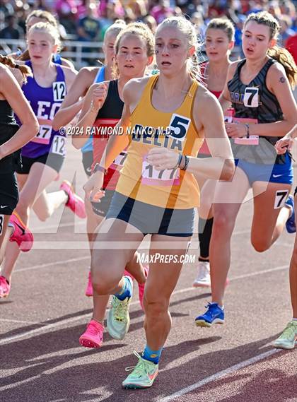 Thumbnail 2 in IHSAA Finals (1600 Meter)  photogallery.