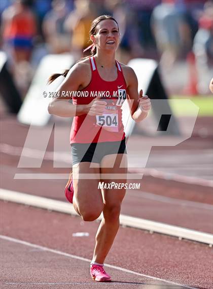 Thumbnail 1 in IHSAA Finals (1600 Meter)  photogallery.