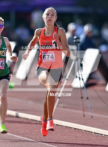 Thumbnail 3 in IHSAA Finals (1600 Meter)  photogallery.
