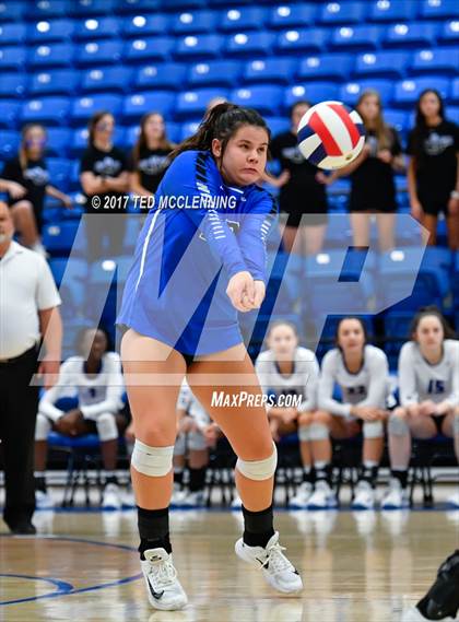 Thumbnail 1 in  Har-ber vs Conway (AAA 7A 3rd Round Playoff) photogallery.