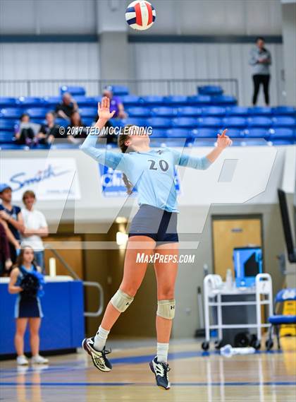 Thumbnail 3 in  Har-ber vs Conway (AAA 7A 3rd Round Playoff) photogallery.