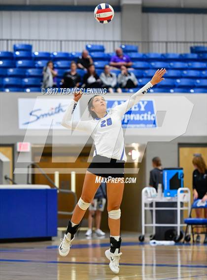 Thumbnail 3 in  Har-ber vs Conway (AAA 7A 3rd Round Playoff) photogallery.