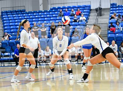 Thumbnail 3 in  Har-ber vs Conway (AAA 7A 3rd Round Playoff) photogallery.