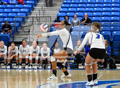Thumbnail 1 in  Har-ber vs Conway (AAA 7A 3rd Round Playoff) photogallery.