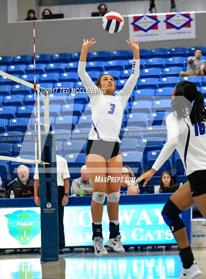 Thumbnail 1 in  Har-ber vs Conway (AAA 7A 3rd Round Playoff) photogallery.