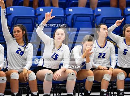 Thumbnail 2 in  Har-ber vs Conway (AAA 7A 3rd Round Playoff) photogallery.