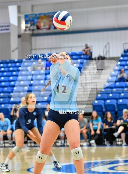 Thumbnail 2 in  Har-ber vs Conway (AAA 7A 3rd Round Playoff) photogallery.