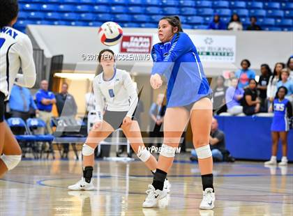 Thumbnail 3 in  Har-ber vs Conway (AAA 7A 3rd Round Playoff) photogallery.