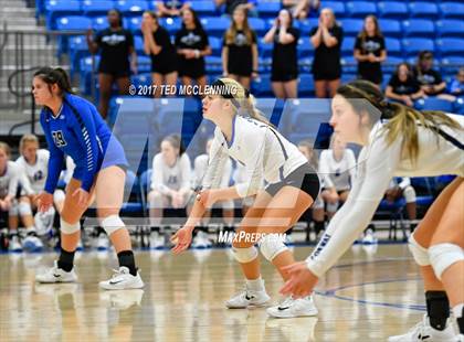 Thumbnail 1 in  Har-ber vs Conway (AAA 7A 3rd Round Playoff) photogallery.