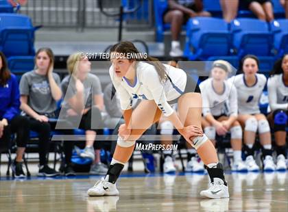 Thumbnail 1 in  Har-ber vs Conway (AAA 7A 3rd Round Playoff) photogallery.