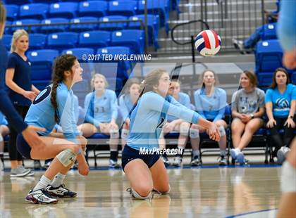 Thumbnail 2 in  Har-ber vs Conway (AAA 7A 3rd Round Playoff) photogallery.
