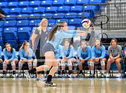 Thumbnail 1 in  Har-ber vs Conway (AAA 7A 3rd Round Playoff) photogallery.