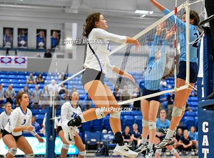 Thumbnail 3 in  Har-ber vs Conway (AAA 7A 3rd Round Playoff) photogallery.