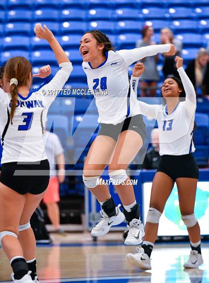 Thumbnail 2 in  Har-ber vs Conway (AAA 7A 3rd Round Playoff) photogallery.