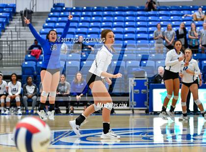 Thumbnail 2 in  Har-ber vs Conway (AAA 7A 3rd Round Playoff) photogallery.