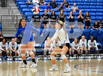 Thumbnail 3 in  Har-ber vs Conway (AAA 7A 3rd Round Playoff) photogallery.