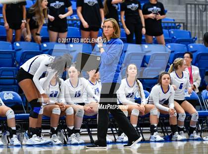 Thumbnail 3 in  Har-ber vs Conway (AAA 7A 3rd Round Playoff) photogallery.