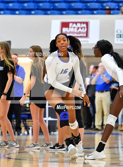 Thumbnail 1 in  Har-ber vs Conway (AAA 7A 3rd Round Playoff) photogallery.