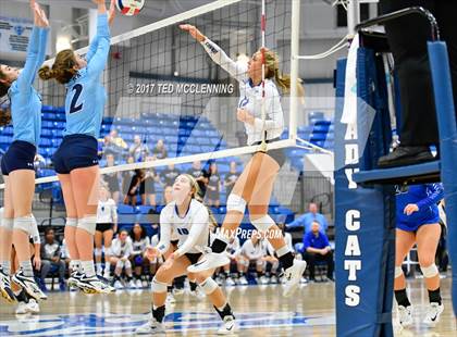 Thumbnail 1 in  Har-ber vs Conway (AAA 7A 3rd Round Playoff) photogallery.