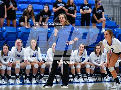 Thumbnail 1 in  Har-ber vs Conway (AAA 7A 3rd Round Playoff) photogallery.