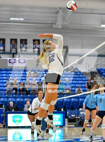 Thumbnail 1 in  Har-ber vs Conway (AAA 7A 3rd Round Playoff) photogallery.