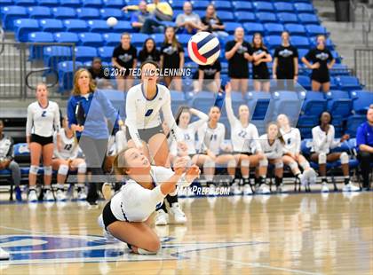 Thumbnail 3 in  Har-ber vs Conway (AAA 7A 3rd Round Playoff) photogallery.
