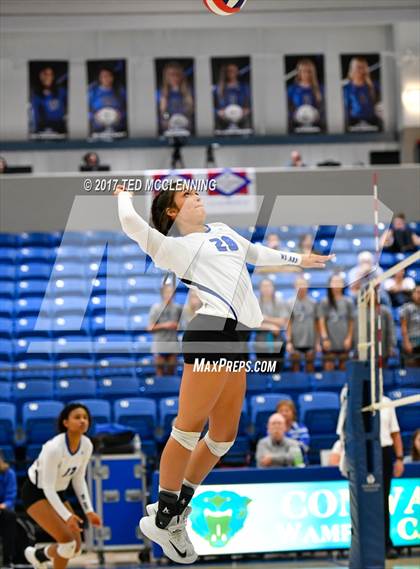 Thumbnail 3 in  Har-ber vs Conway (AAA 7A 3rd Round Playoff) photogallery.