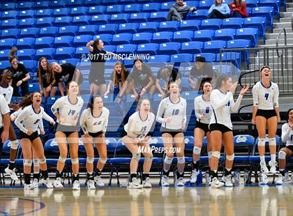 Thumbnail 3 in  Har-ber vs Conway (AAA 7A 3rd Round Playoff) photogallery.