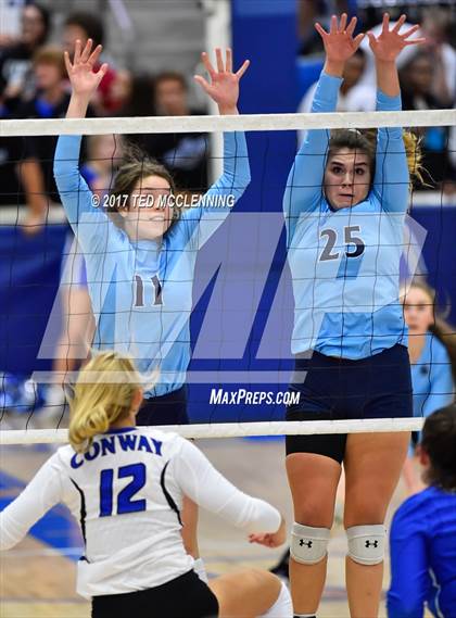 Thumbnail 3 in  Har-ber vs Conway (AAA 7A 3rd Round Playoff) photogallery.