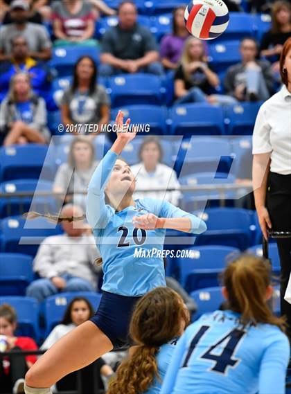 Thumbnail 1 in  Har-ber vs Conway (AAA 7A 3rd Round Playoff) photogallery.