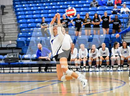 Thumbnail 2 in  Har-ber vs Conway (AAA 7A 3rd Round Playoff) photogallery.