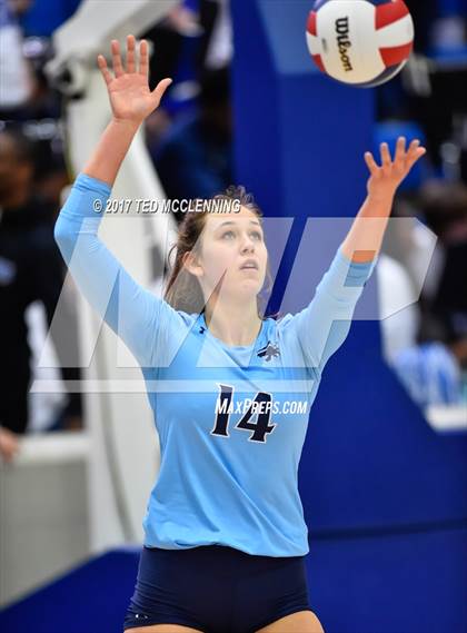 Thumbnail 1 in  Har-ber vs Conway (AAA 7A 3rd Round Playoff) photogallery.