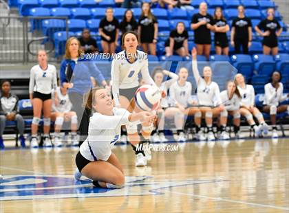 Thumbnail 2 in  Har-ber vs Conway (AAA 7A 3rd Round Playoff) photogallery.