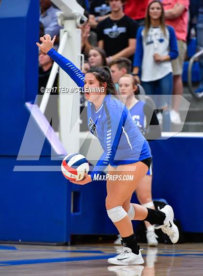 Thumbnail 2 in  Har-ber vs Conway (AAA 7A 3rd Round Playoff) photogallery.