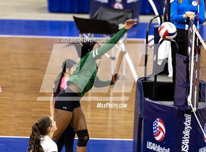 Thumbnail 3 in Fossil Ridge vs. Pine Creek (CHSAA 5A Round 2) photogallery.