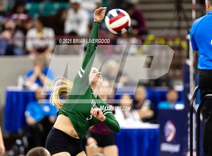 Thumbnail 1 in Fossil Ridge vs. Pine Creek (CHSAA 5A Round 2) photogallery.