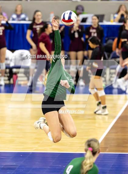 Thumbnail 2 in Fossil Ridge vs. Pine Creek (CHSAA 5A Round 2) photogallery.