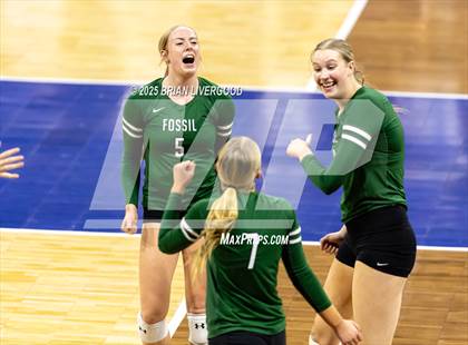 Thumbnail 2 in Fossil Ridge vs. Pine Creek (CHSAA 5A Round 2) photogallery.