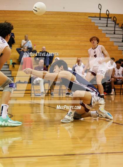 Thumbnail 3 in Cheyenne Mountain @ Cherokee Trail photogallery.