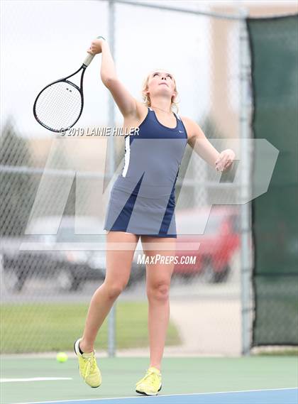 Thumbnail 2 in Bemidji Triangular vs Detroit Lakes & Staples/Motley photogallery.