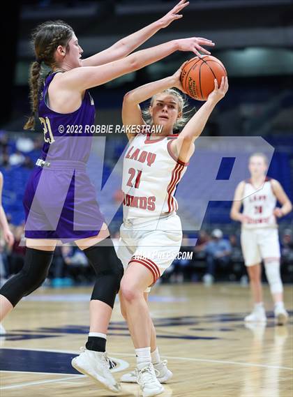 Thumbnail 3 in Gruver vs. San Saba (UIL 2A State Semifinal) photogallery.