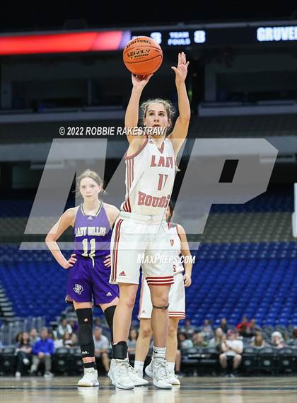 Thumbnail 3 in Gruver vs. San Saba (UIL 2A State Semifinal) photogallery.