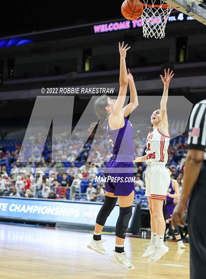 Thumbnail 2 in Gruver vs. San Saba (UIL 2A State Semifinal) photogallery.