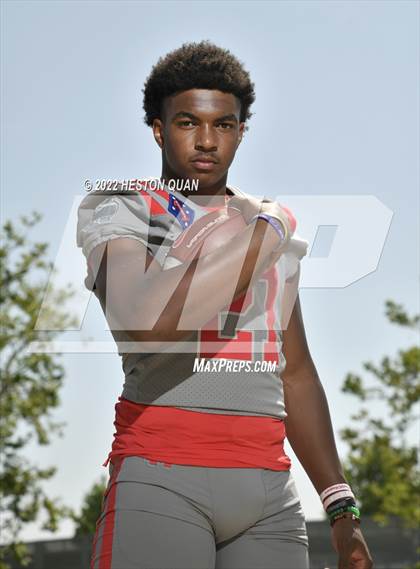 Thumbnail 3 in Mater Dei (Preseason Football Photoshoot) photogallery.