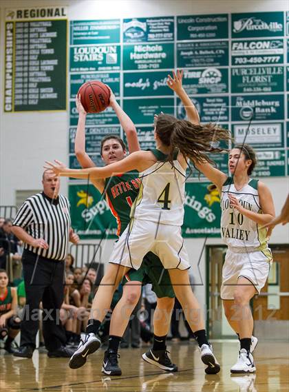 Thumbnail 2 in Kettle Run @ Loudoun Valley photogallery.