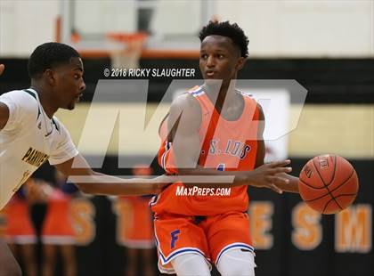 Thumbnail 3 in East St. Louis vs. Parkview photogallery.