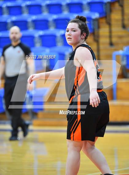 Thumbnail 3 in Watts vs Braggs (OSSAA Class B Area II District Playoff) photogallery.