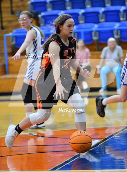 Thumbnail 2 in Watts vs Braggs (OSSAA Class B Area II District Playoff) photogallery.