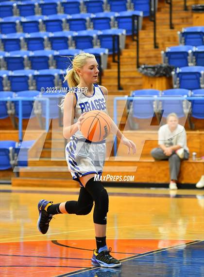 Thumbnail 2 in Watts vs Braggs (OSSAA Class B Area II District Playoff) photogallery.