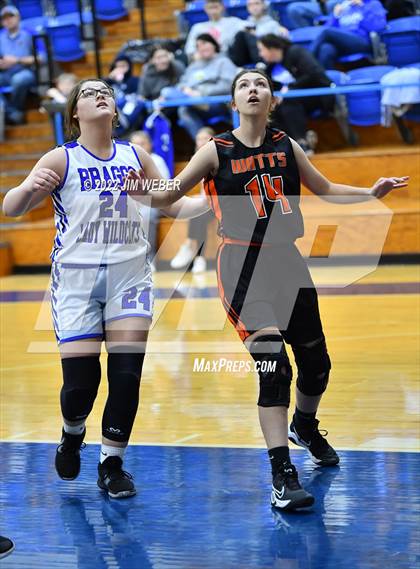 Thumbnail 3 in Watts vs Braggs (OSSAA Class B Area II District Playoff) photogallery.